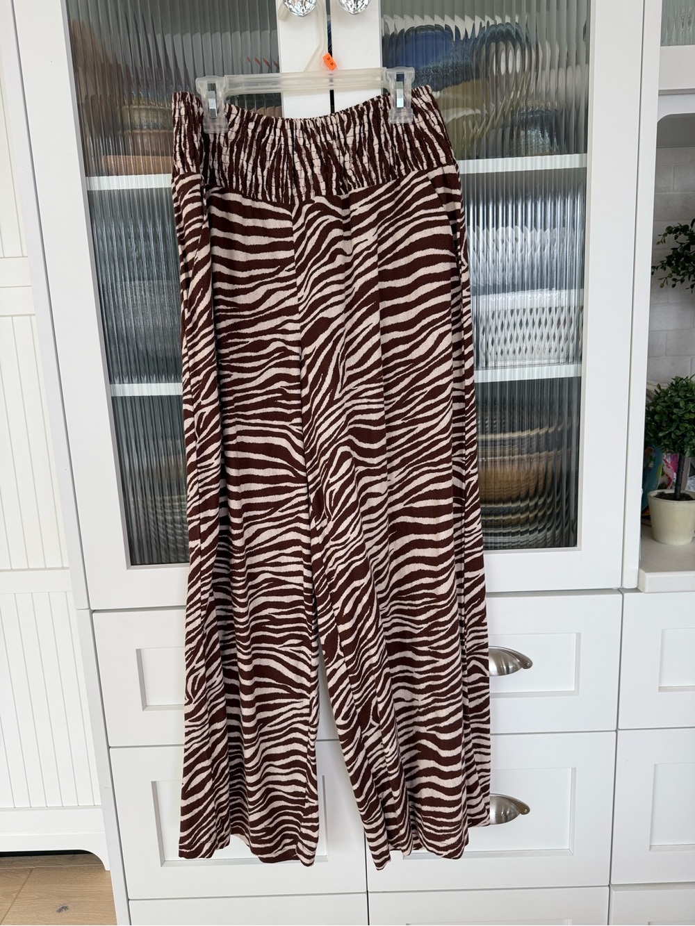TAHARI  Wide-Leg linen blend Zebra Print Pants